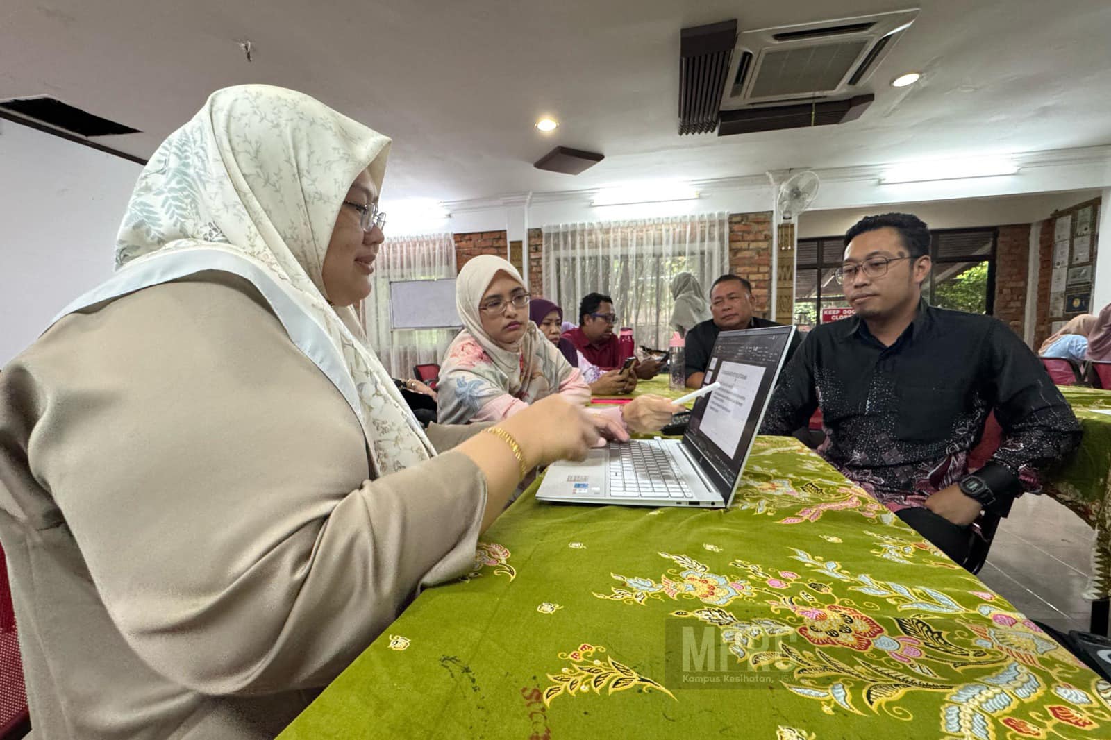Pengumuman Poster 3: Bengkel Warga Emas